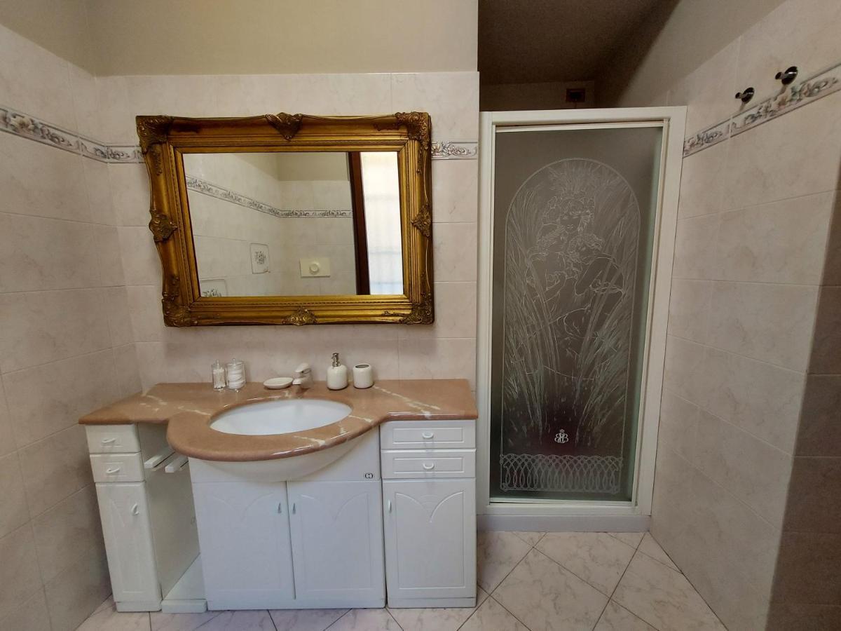 Ferienwohnung Casa Degli Artisti Cremona Exterior foto